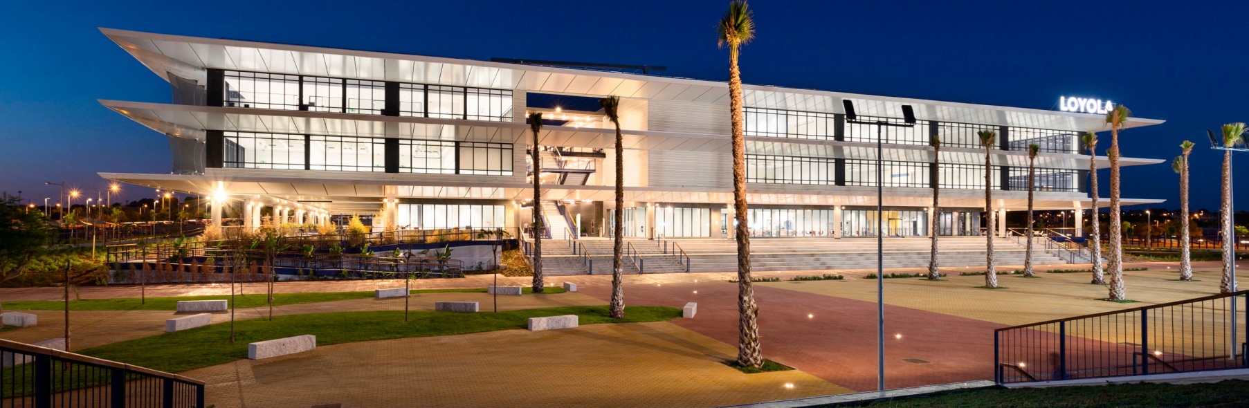 LOYOLA  ANDALUCÍA  UNIVERSITY