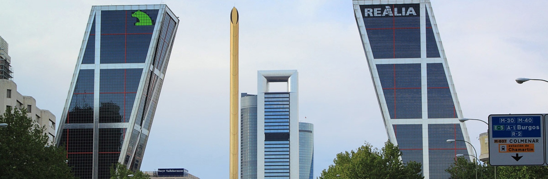 TORRES KIO – PUERTA DE EUROPA